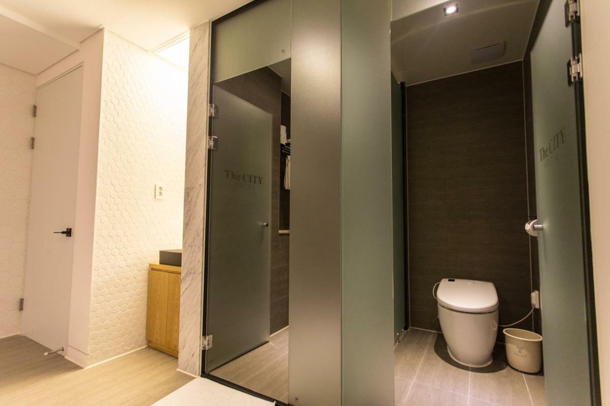 The City Hotel Jeonju Eksteriør bilde